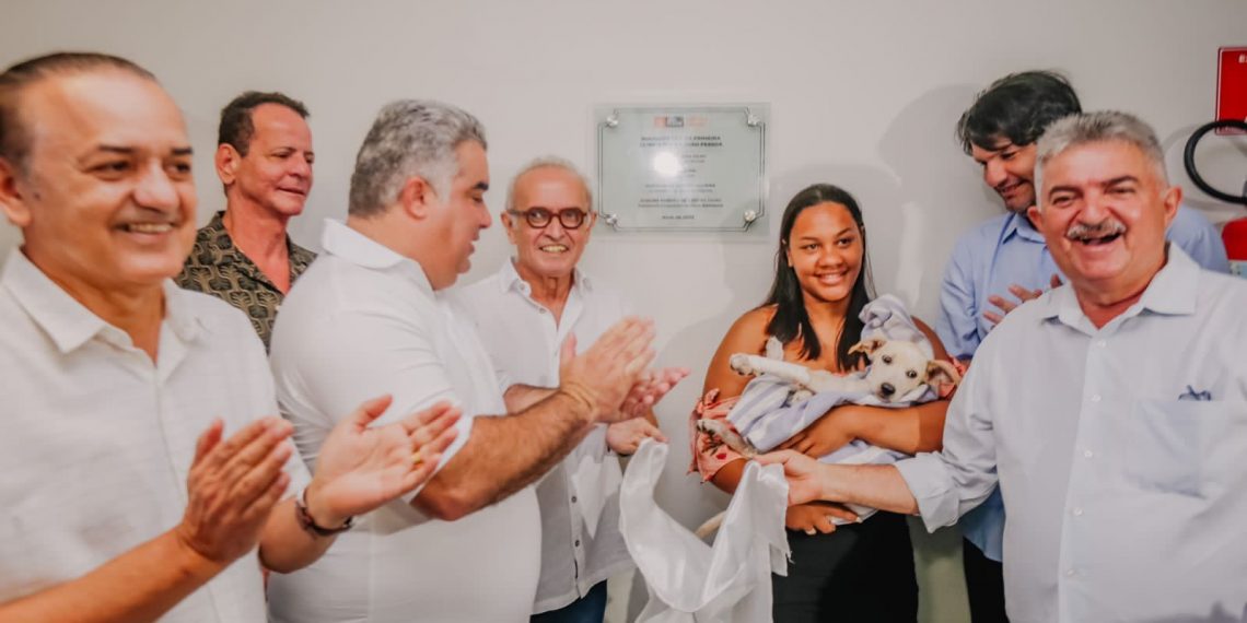 Cícero Lucena inaugura primeira Clínica Veterinária Municipal de João Pessoa