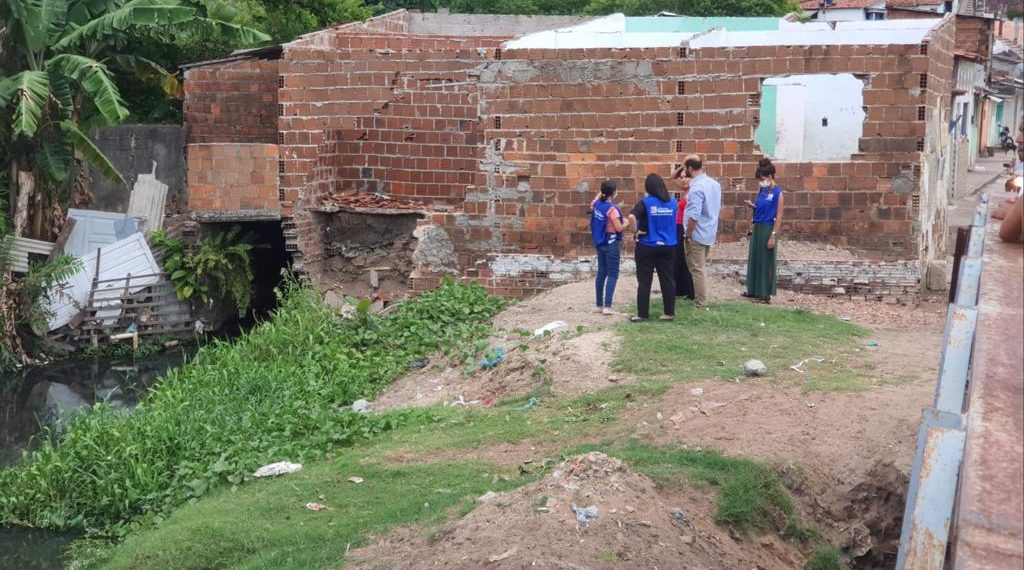 PMJP faz reunião com moradores da Padre Hildon Bandeira para discutir cenário de risco no território
