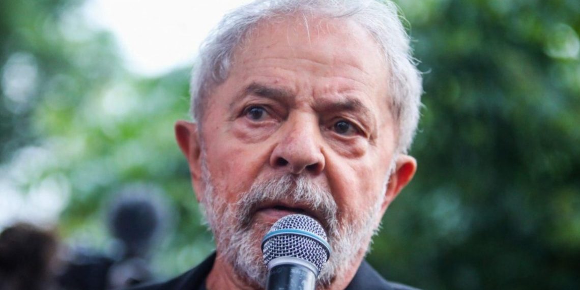 Economia brasileira perde relevância e tem a menor participação no PIB global em mais de 40 anos