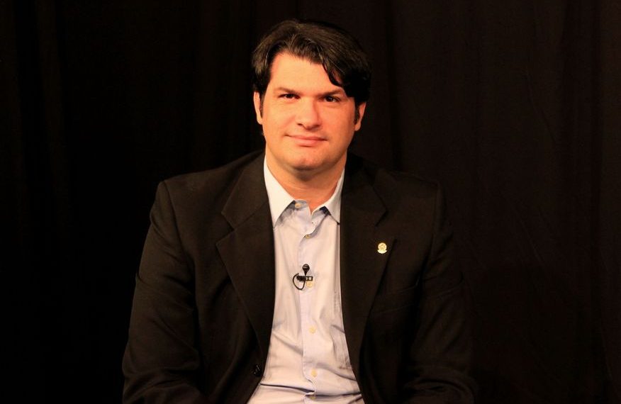 Léo Bezerra adota postura receptiva à chegada do PT ao projeto de Cícero e prega diálogo: “Por que não?”