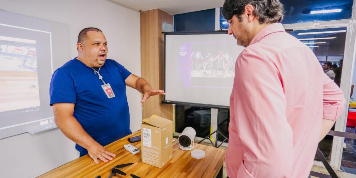 Leo Bezerra afirma que programa Educador Social garante mais inclusão na rede municipal de ensino