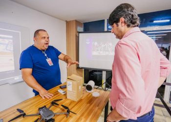 Leo Bezerra afirma que programa Educador Social garante mais inclusão na rede municipal de ensino