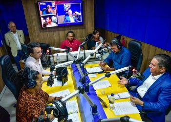 Adriano sugere que Gervásio passe comando do PSB ao governador João Azevedo