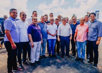 Leo Bezerra inspeciona obras em João Pessoa e destaca parcerias da prefeitura com o Estado