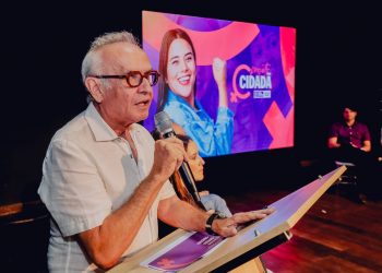 Prefeito lança programa de capacitação profissional para moradoras do Complexo Beira Rio e assina ordem de serviço para mais 641 apartamentos