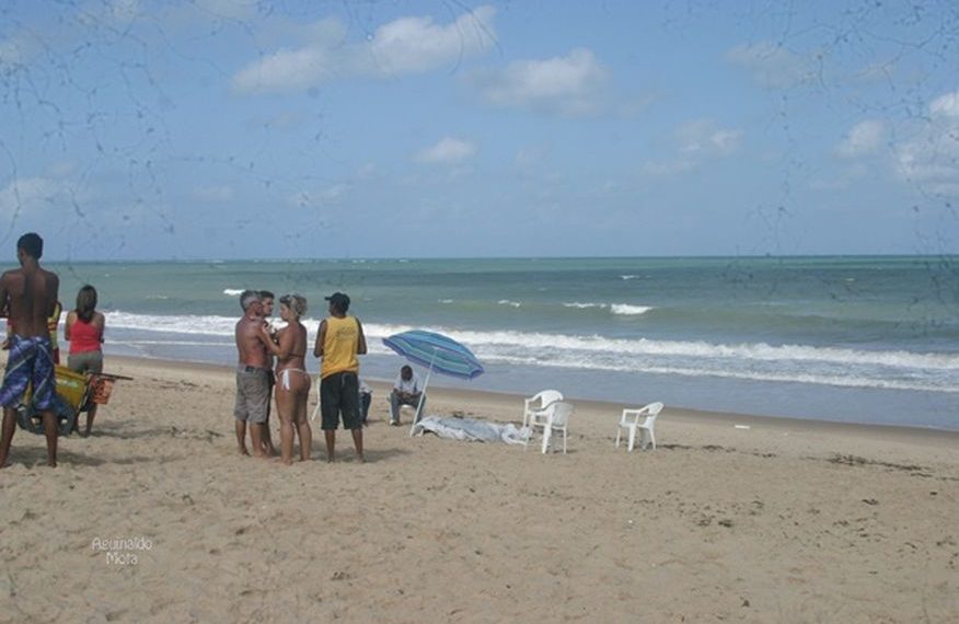 Jovem quase morre afogado no Litoral Sul da Paraíba