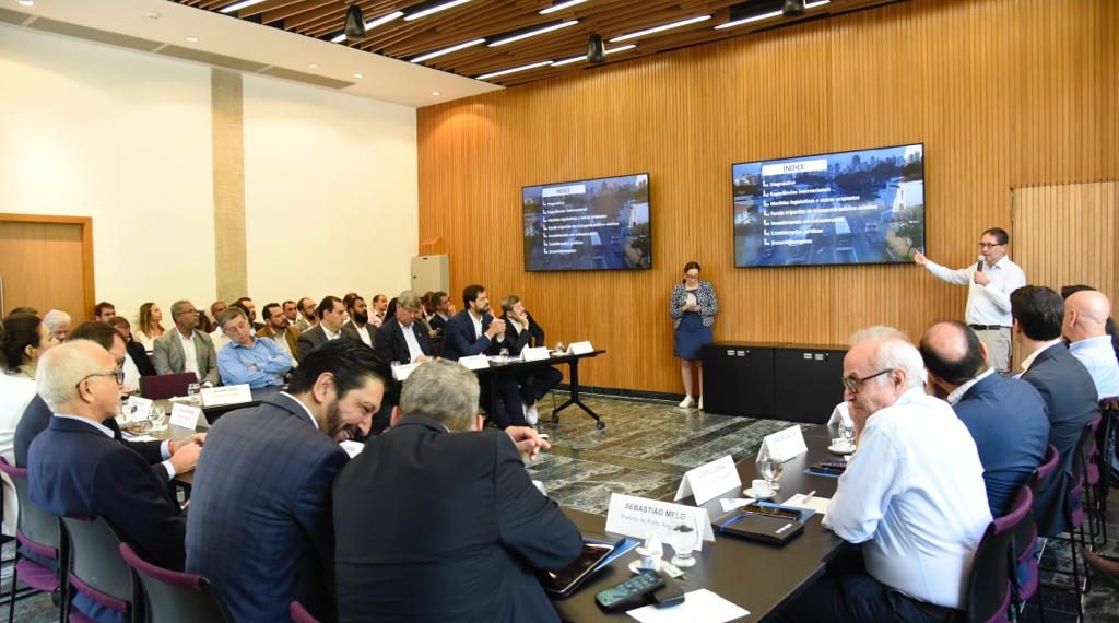 Cícero debate financiamento do transporte público em encontro da FNP