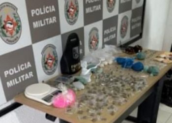 Dupla é presa acusada de comandar “boca de fumo” no bairro Roger, em João Pessoa