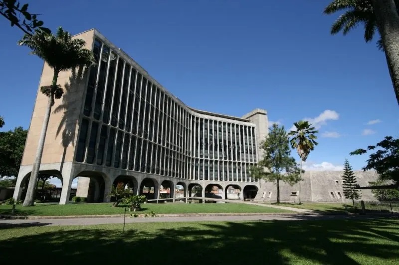 Justiça recebe denúncia do Gaeco/MPPB e Buega Gadelha e mais 4 pessoas viram réus por irregularidades no SESI