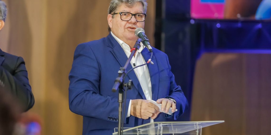 Piso da enfermagem: João pede revisão de cálculo e espera mais dinheiro da União