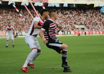 Campinense perde para o Santa Cruz após ter dois gols anulados e técnico expulso