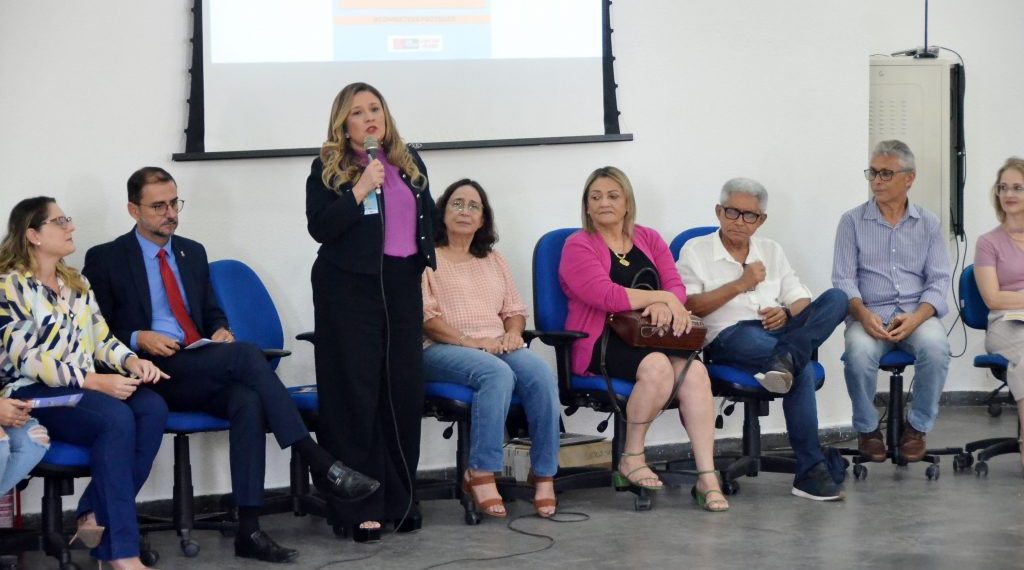 Prefeitura realiza roda de diálogo e reforça papel da imprensa no combate à exploração sexual infantil