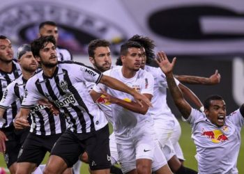 Atlético-MG sai na frente, mas “lei do ex” garante empate ao Bragantino