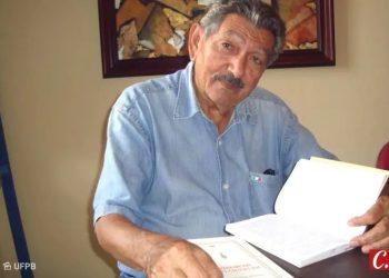 Gonzaga Rodrigues recebe homenagens aos 90 anos e lança livro na APL