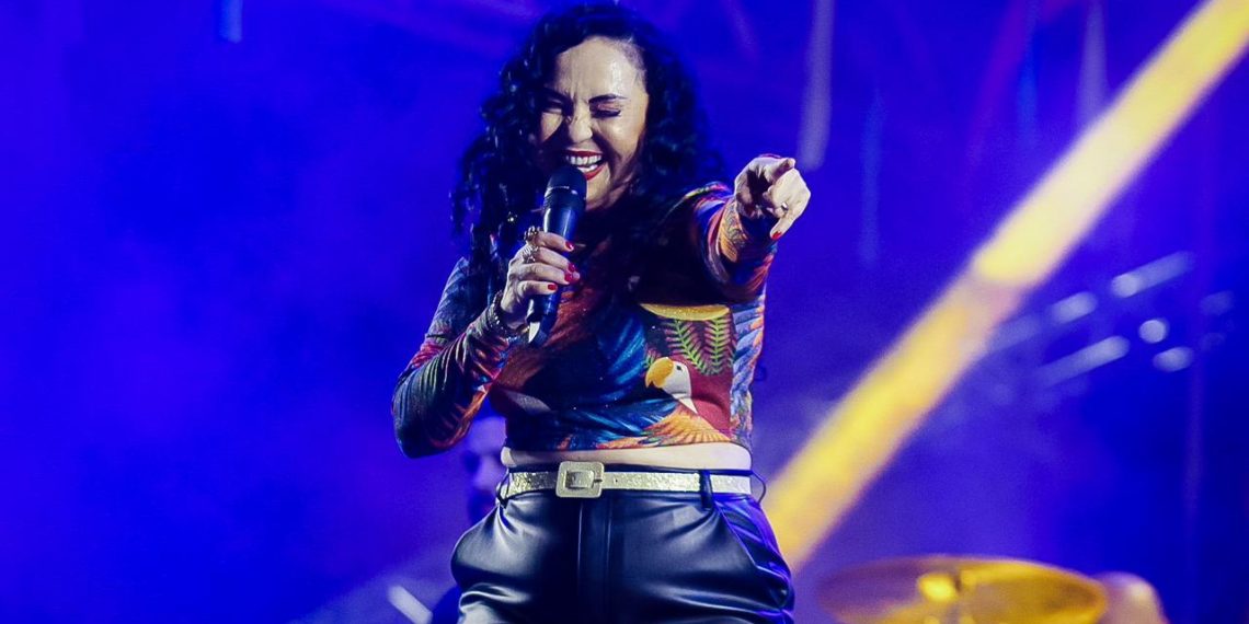 São João Multicultural: Primeira noite de shows reúne multidão no Parque Solon de Lucena