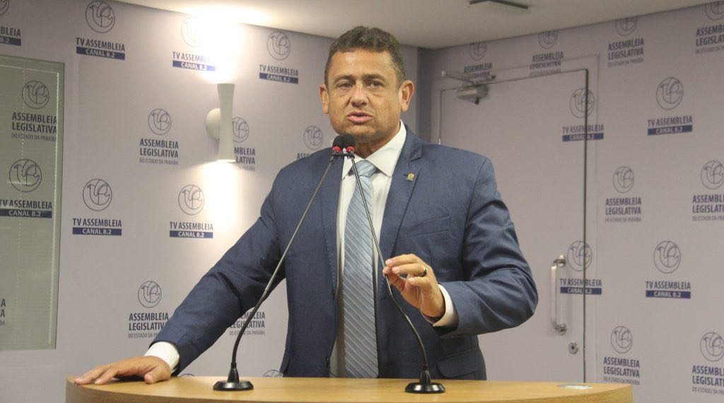 Advogado paraibano em ação contra Bolsonaro diz que julgamento será demorado, mas espera que termine ainda esta semana