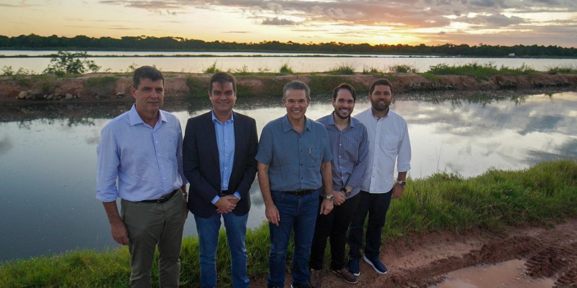 Mersinho discute com ministro da Pesca melhorias na produção de camarão na Paraíba