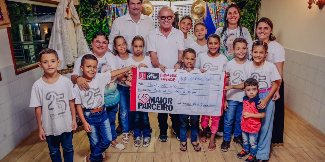 Maior Parceiro: Prefeito libera recursos para apoiar trabalho da Casa da Paz Maria de Nazaré