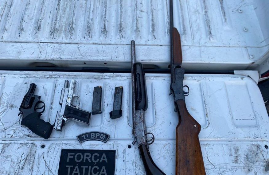 Polícia prende mecânico suspeito de comercializar armas no Distrito Mecânico em JP