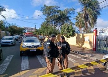 Atirador que atacou escola e matou dois estudantes no Paraná é achado morto na cadeia