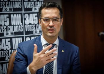 Mesa da Câmara confirma cassação do mandato de Deltan Dallagnol