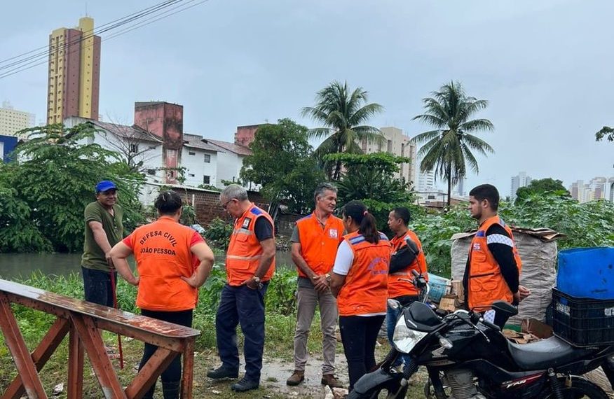 João Pessoa registra mais de 80 milímetros de chuvas neste domingo e Defesa Civil fica de prontidão