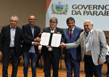 João Azevêdo e ministro Wellington Dias firmam parcerias de R$ 77 milhões para combate à fome e inserção no mercado de trabalho