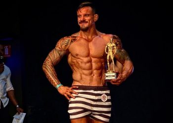 Vereador Tarcísio Jardim quebra protocolo, participa do Mr. Paraíba 2023 e leva quatro troféus para casa