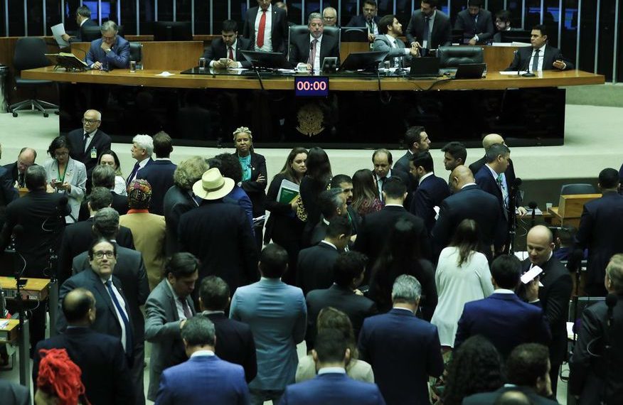 Câmara dos deputados aprova MP da reestruturação dos ministérios; confira como votou a bancada da Paraíba