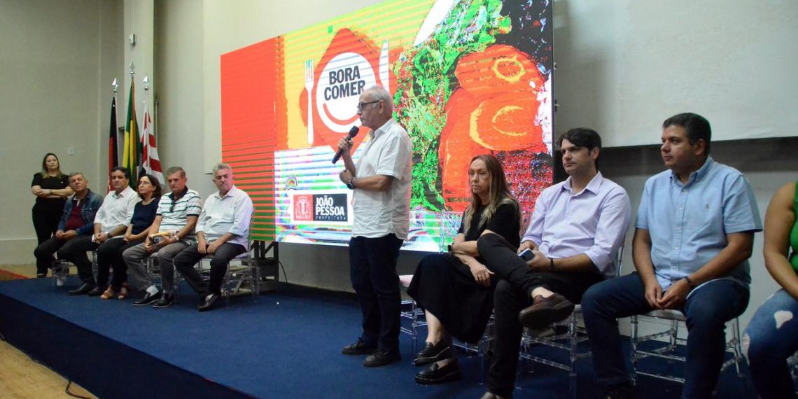 Cícero Lucena lança o ‘Bora Comer’ e garante terceira refeição para mais de 220 mil pessoas