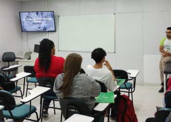 PRIMEIRO EMPREGO: Instituto capacita jovens gratuitamente para o mercado de trabalho