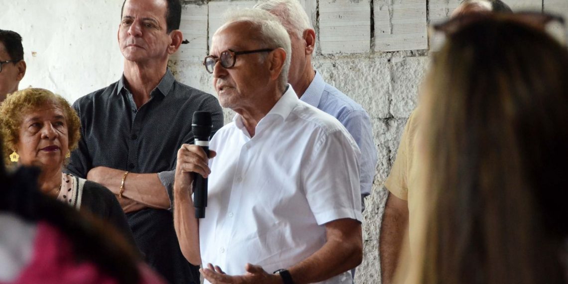 Prefeito autoriza pavimentação e urbanização de mais vias em Mangabeira