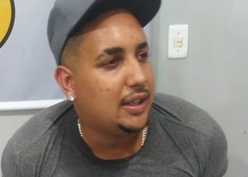 Homem é assassinado em rua de Bayeux e corpo fica estendido sobre calçada