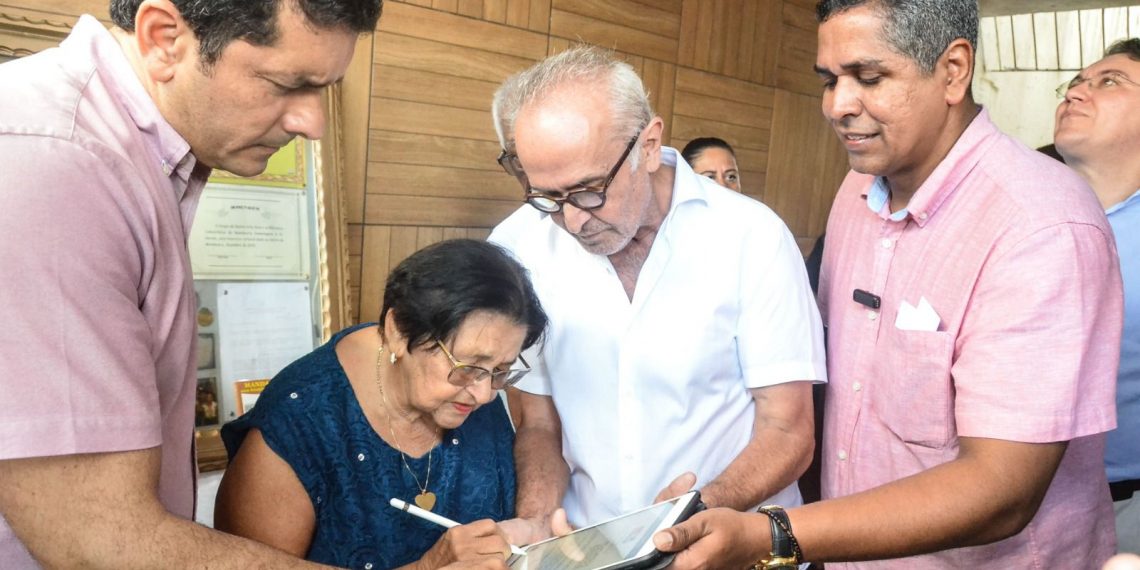Prefeito entrega reestruturação de escola e implanta novo centro de educação infantil em Mandacaru