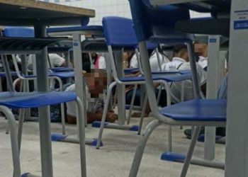 Troca de tiros entre vigilante e assaltantes dentro de escola deixa alunos apavorados, em Mangabeira
