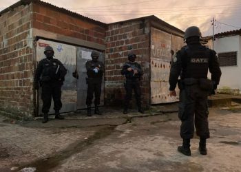 Gaeco investiga envolvimento de políticos com facções em comunidades de JP