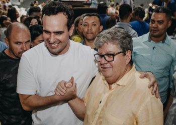 João Azevêdo viaja à China e Lucas Ribeiro assume o Governo do Estado pela primeira vez