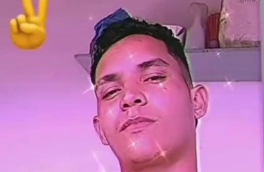 Jovem de 21 anos é assassinado a pedradas em Bayeux