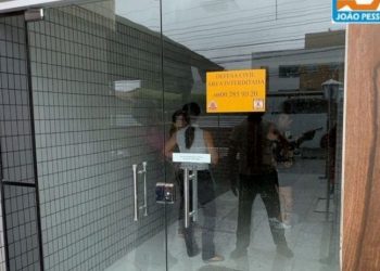 Prédio é interditado por risco de colapso no bairro do Bessa, em João Pessoa