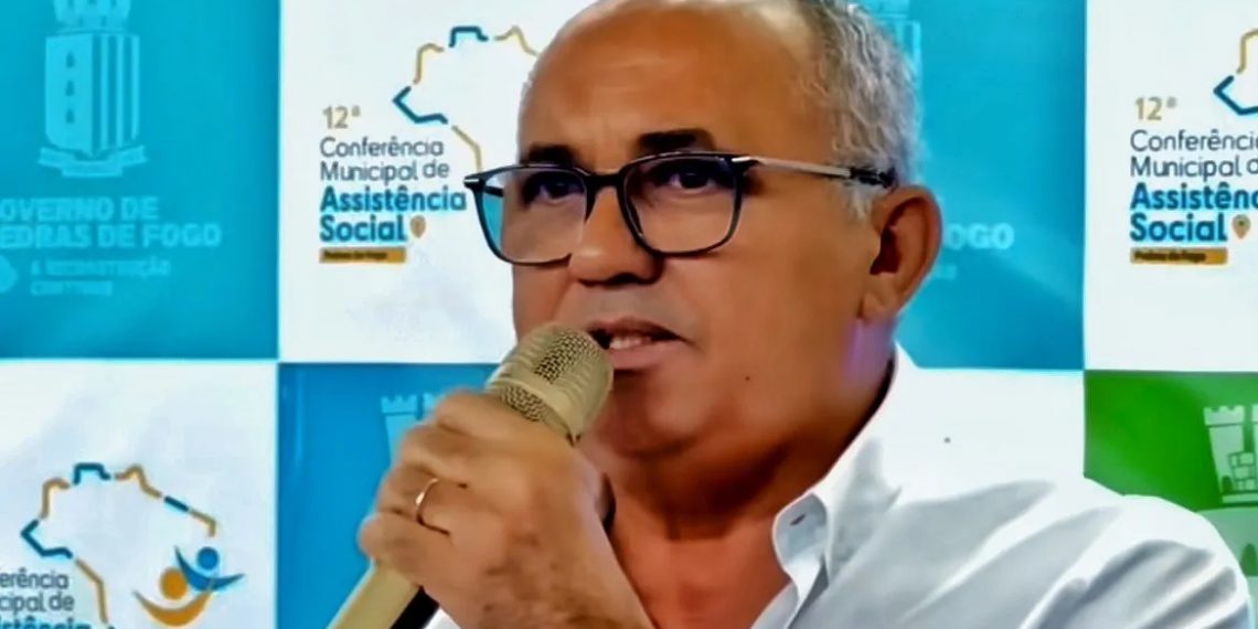 Prefeitura de Pedras de Fogo comprova equilíbrio financeiro e antecipa pagamento de agosto