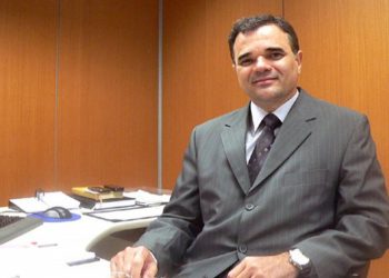 Lula nomeia paraibano para assumir o 6º Tribunal Regional do Trabalho