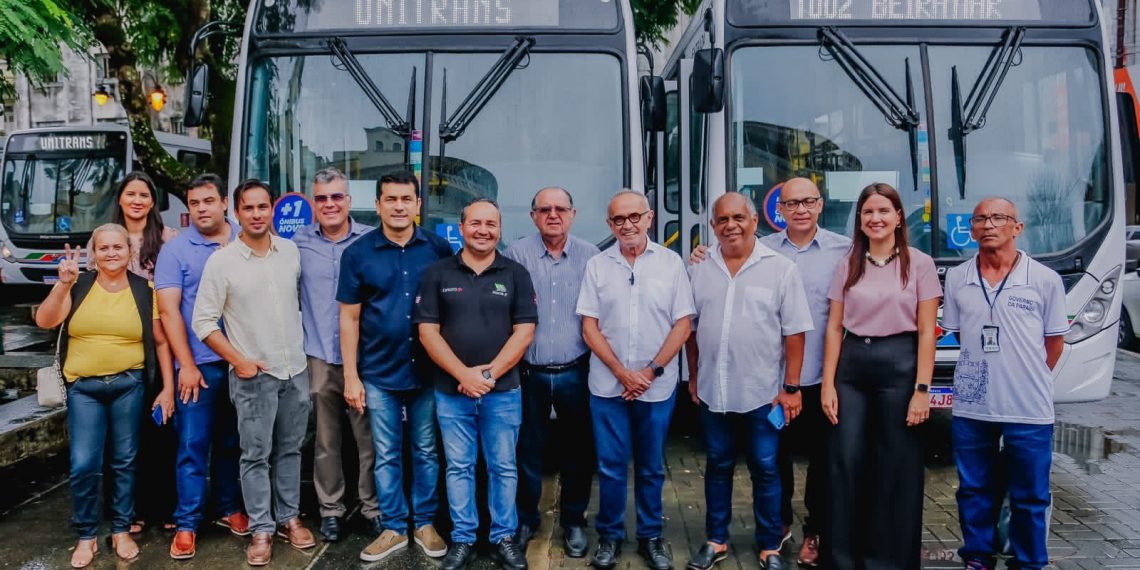 Cícero Lucena entrega 20 novos ônibus para o transporte coletivo da Capital e reafirma compromisso de seguir avançando na mobilidade urbana