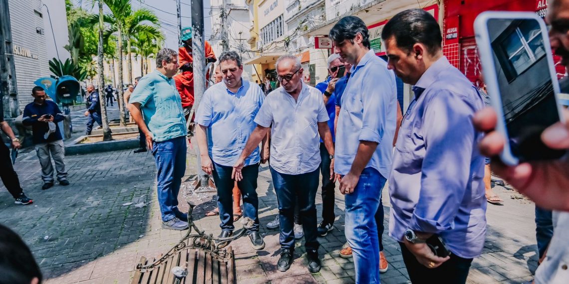 Prefeito acompanha ações do programa ‘Bora Cuidar’ e anuncia projeto de requalificação para o Centro