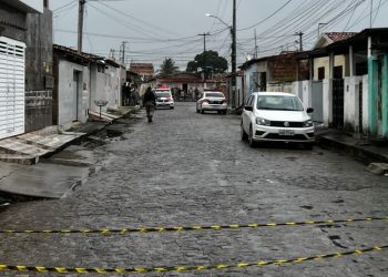 Homem é assassinado a tiros próximo à casa da família em Cabedelo