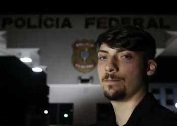 Polícia do DF cumpre mandado de busca e apreensão contra Jair Renan Bolsonaro