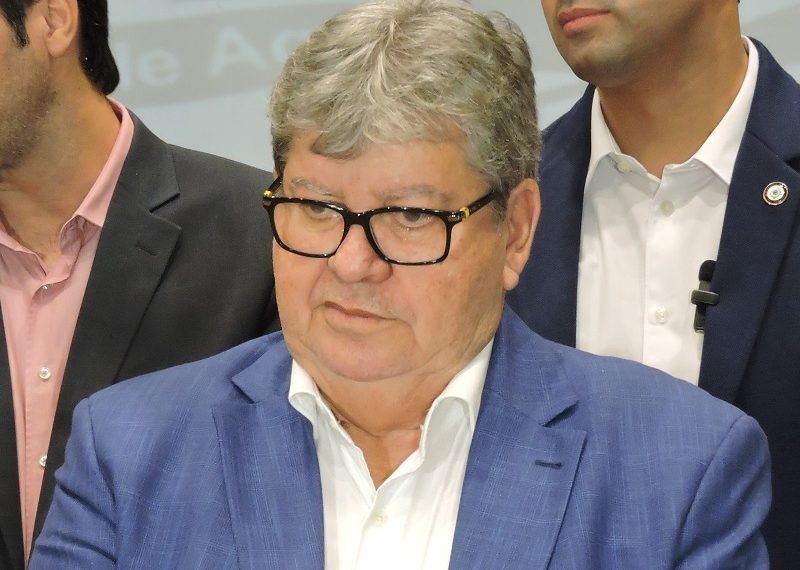 João Azevêdo fala em “caminho natural” e volta a se colocar como candidato ao Senado em 2026