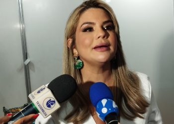 Viagem à Argentina: TCE arquiva denúncia sobre diárias da prefeita Karla Pimentel