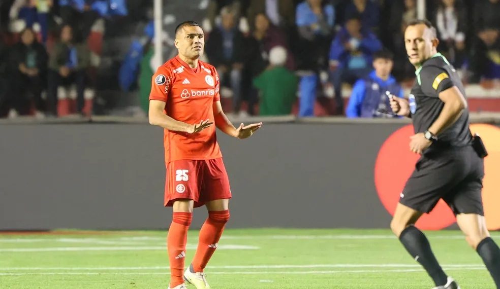 Inter sufoca a altitude, evidencia “casca” de Copa e volta ao Brasil com fôlego rumo às semis