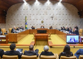 Polícia do DF cumpre mandado de busca e apreensão contra Jair Renan Bolsonaro