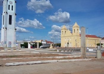 Empresário tem casa invadida, é espancado e feito refém por criminosos, na Paraíba